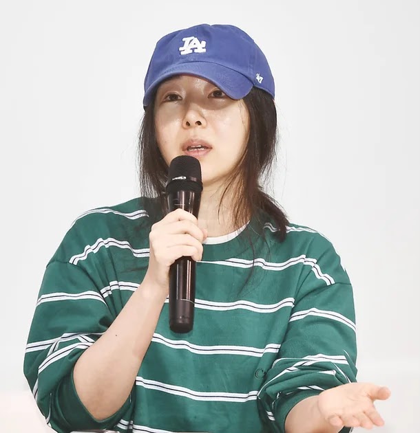 Min Hee Jin goes Hail Mary at her press conference